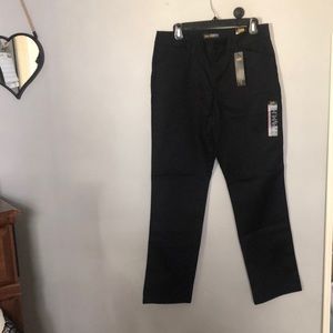Woman’s size 8 brand new with tags Lee black wrinkle free pants
